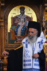 iliana 
His Eminenece Archbishop Gregorios 
2014-12-29 17:59:47