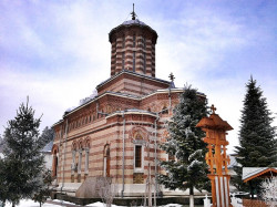 Florina 
Manastirea Samurcasesti | Ilfov 
2015-02-01 07:09:13