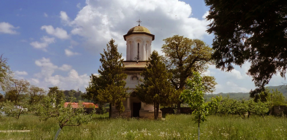 Mănăstirea Negru-Vodă din Câmpulung Muscel - biserica bolniței.