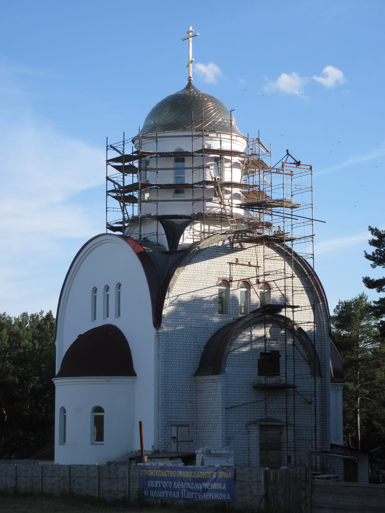 Царква Вялікамучаніка Панцялеймана. Каля Медгарадка. Гомель