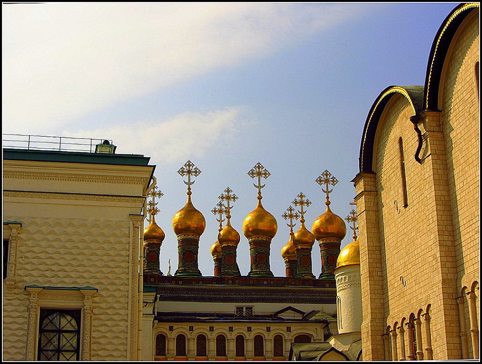 Golden domes of the Moscow Kremlin