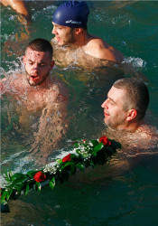 felix 
После трке за Крст - After the Epiphany swimming race 
2016-01-21 11:19:33