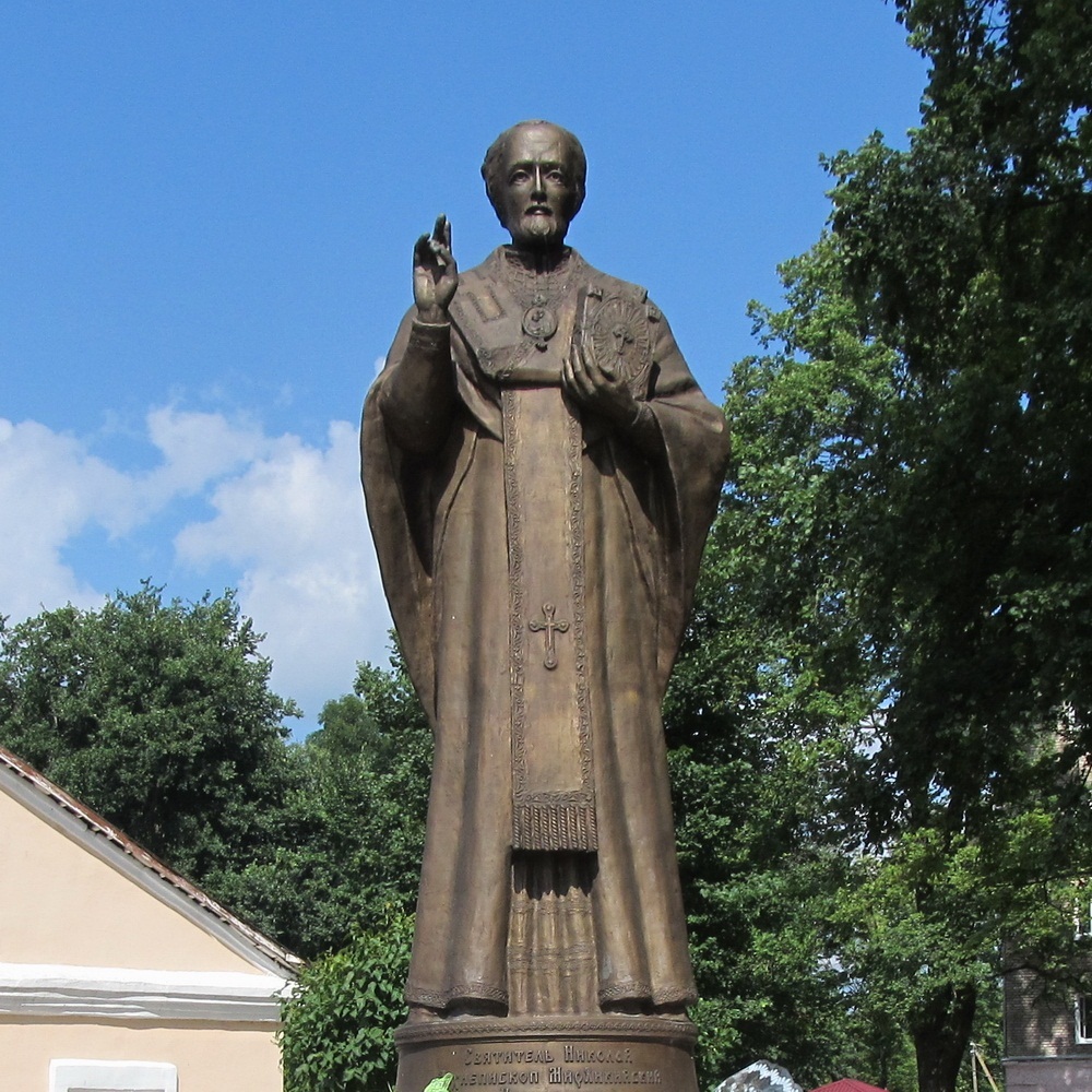 Полцк. Помнік свяціцелю Мікалаю