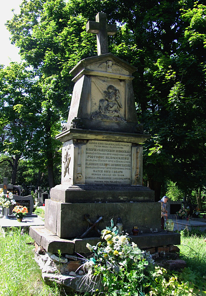 Stary grób
