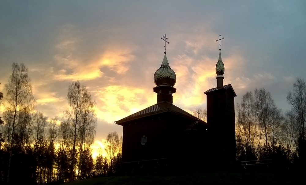 Orthodox cementary chapel in Bobrowniki