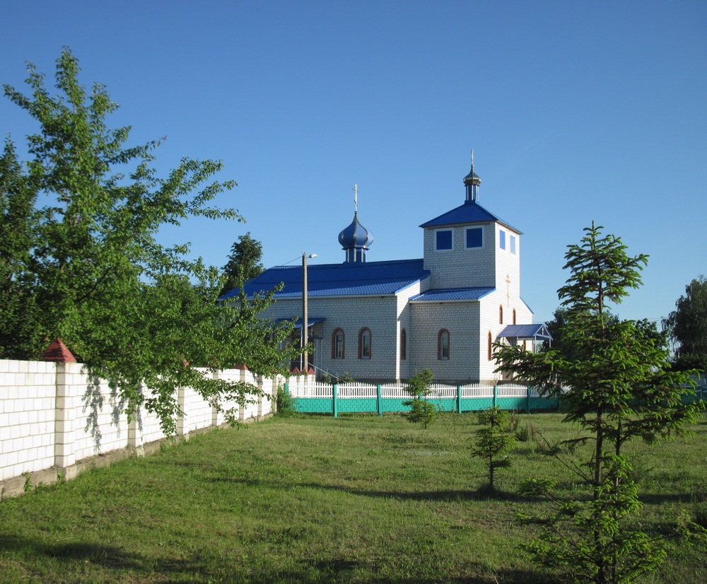 Царква Нараджэння Божай Маці ва Ўваравічах