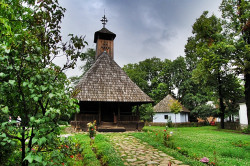 Florina 
Bisericuta de lemn la Muzeul Satului din Bucuresti 
2016-04-26 21:10:00