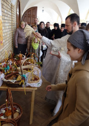 jarek 
Holy Saturday in Zwierki Convent 
2016-04-30 15:48:06