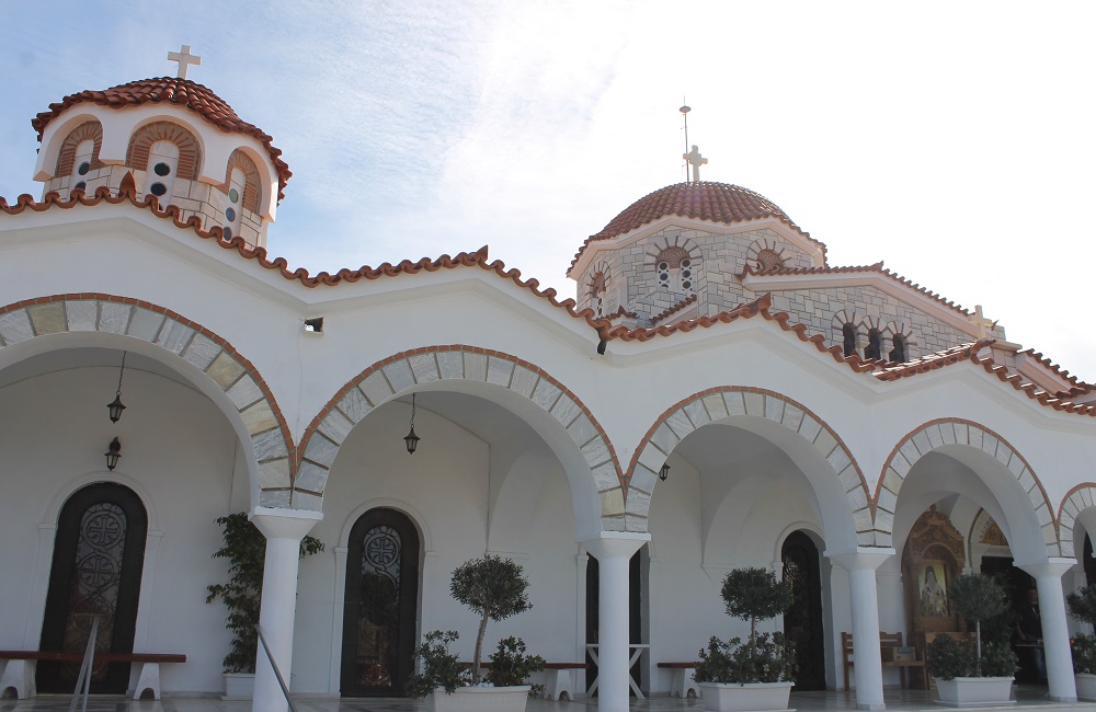 Црква Св.Нектарија Лавриа -Камариза -Грчка Church Agios Nektarios -Greece