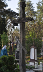 bogdan 
cmentarz w Czyżach 
2016-05-15 17:37:37