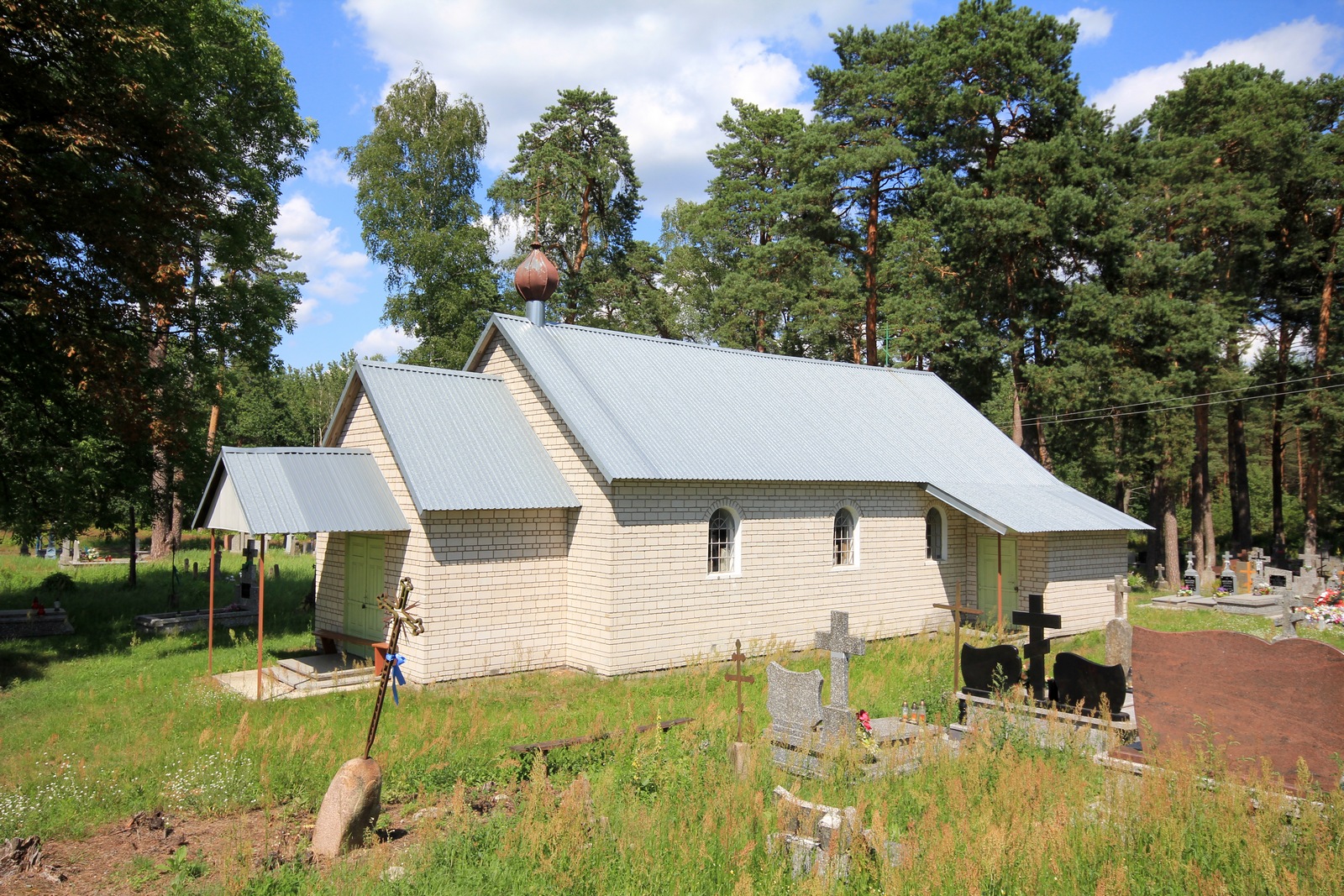 The Orthodox cementary chapel in Zubacze