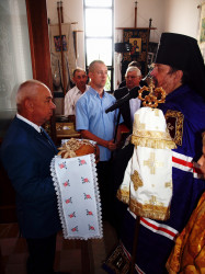 szolucha.w 
Powitanie chebem i solą. 
2017-08-08 16:36:03