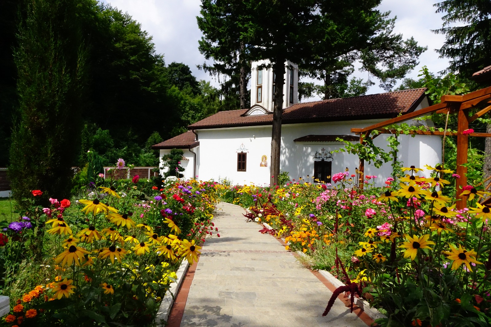The Divotinski Monastery