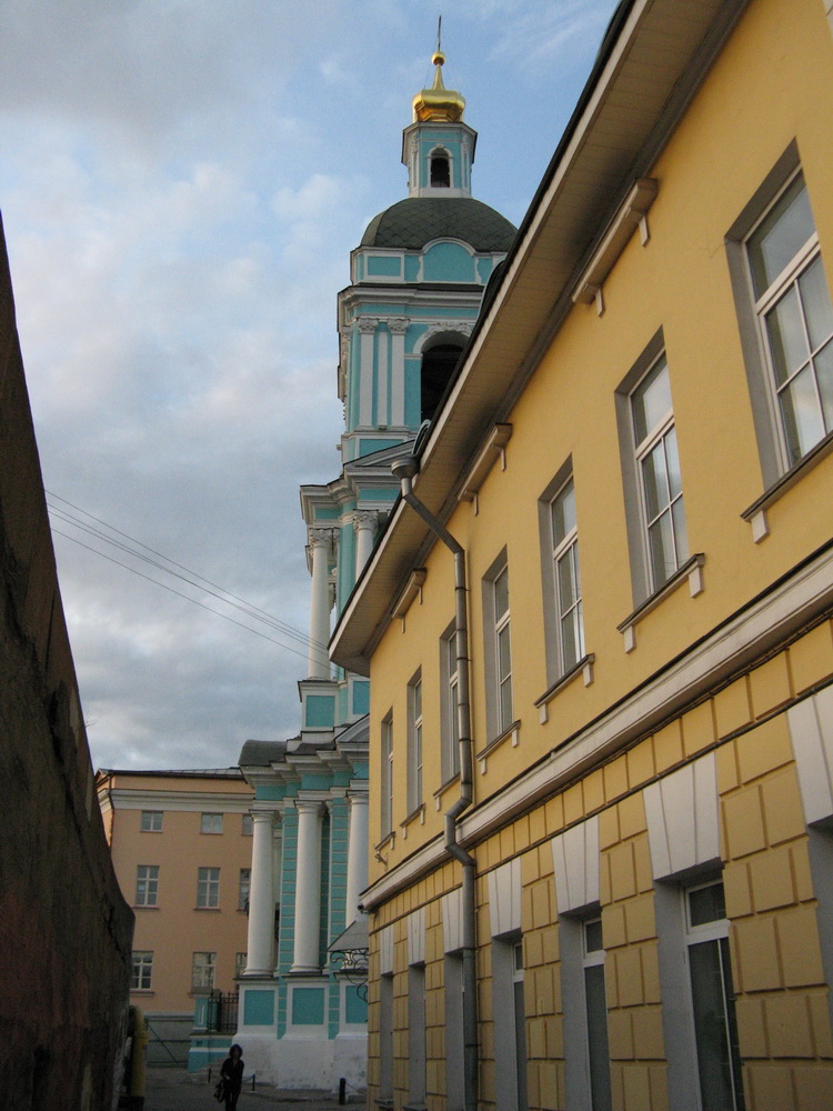 Церковь Святой Троицы в Серебряниках. Москва.