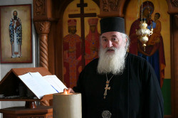 AleksaSrbin 
Отац Данило 
2017-10-12 16:18:53