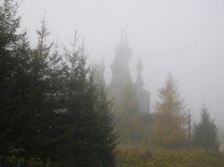 jarek 
The autumn in Polish mountains. The Orthodox church in Krynica-Zdrój  
2017-10-30 19:13:48