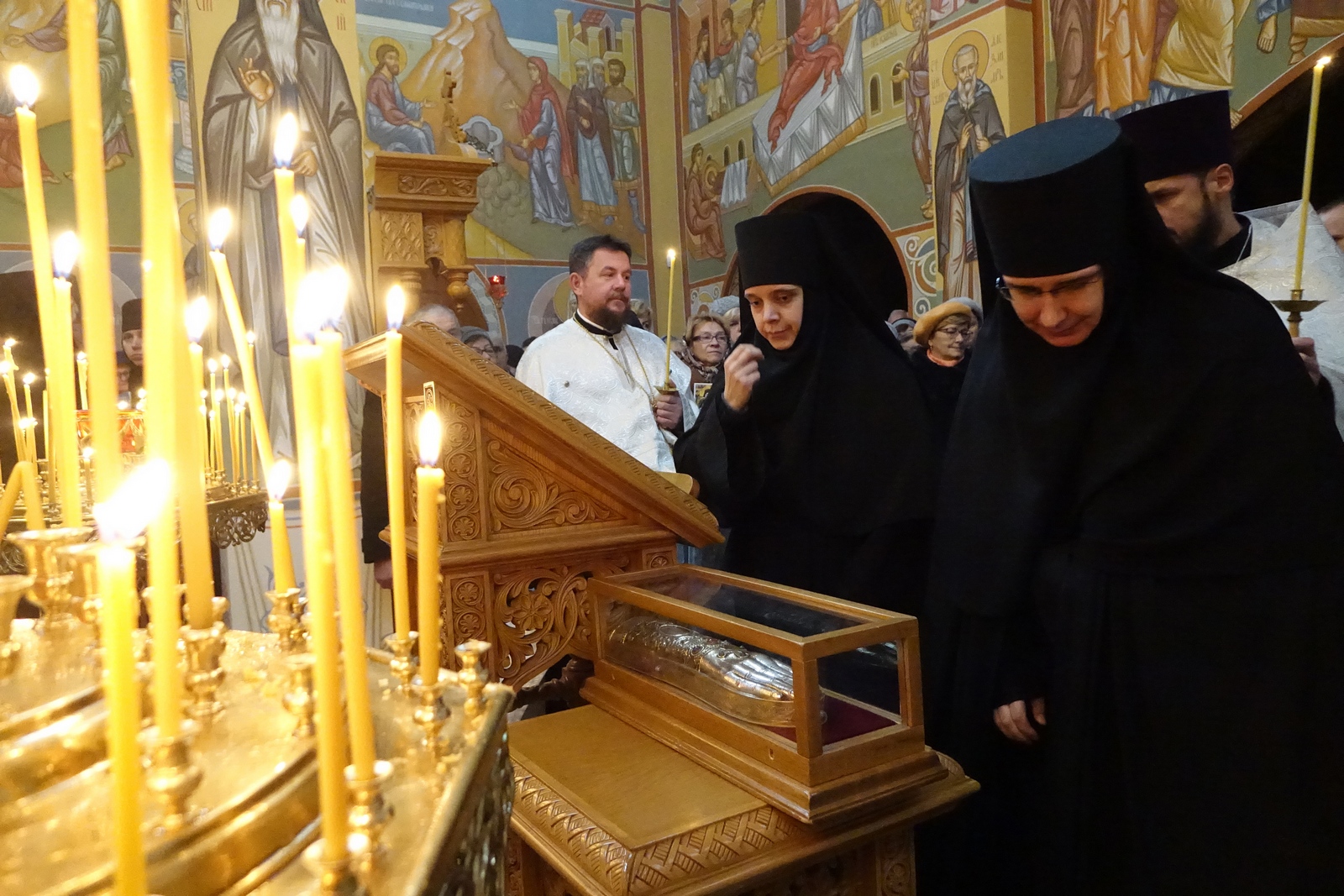 St. Nectarios of Egina relics in Zwierki Convent