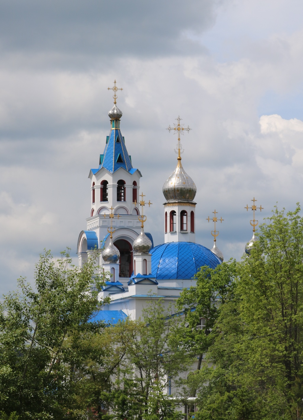 Успенский Храм в п. Новоуткинск Свердловской обл.