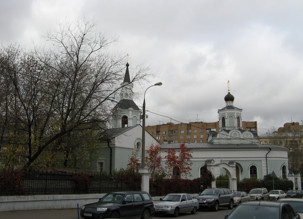 Приход церкви Воздвижения Креста Господня на Чистом Вражке. Москва.