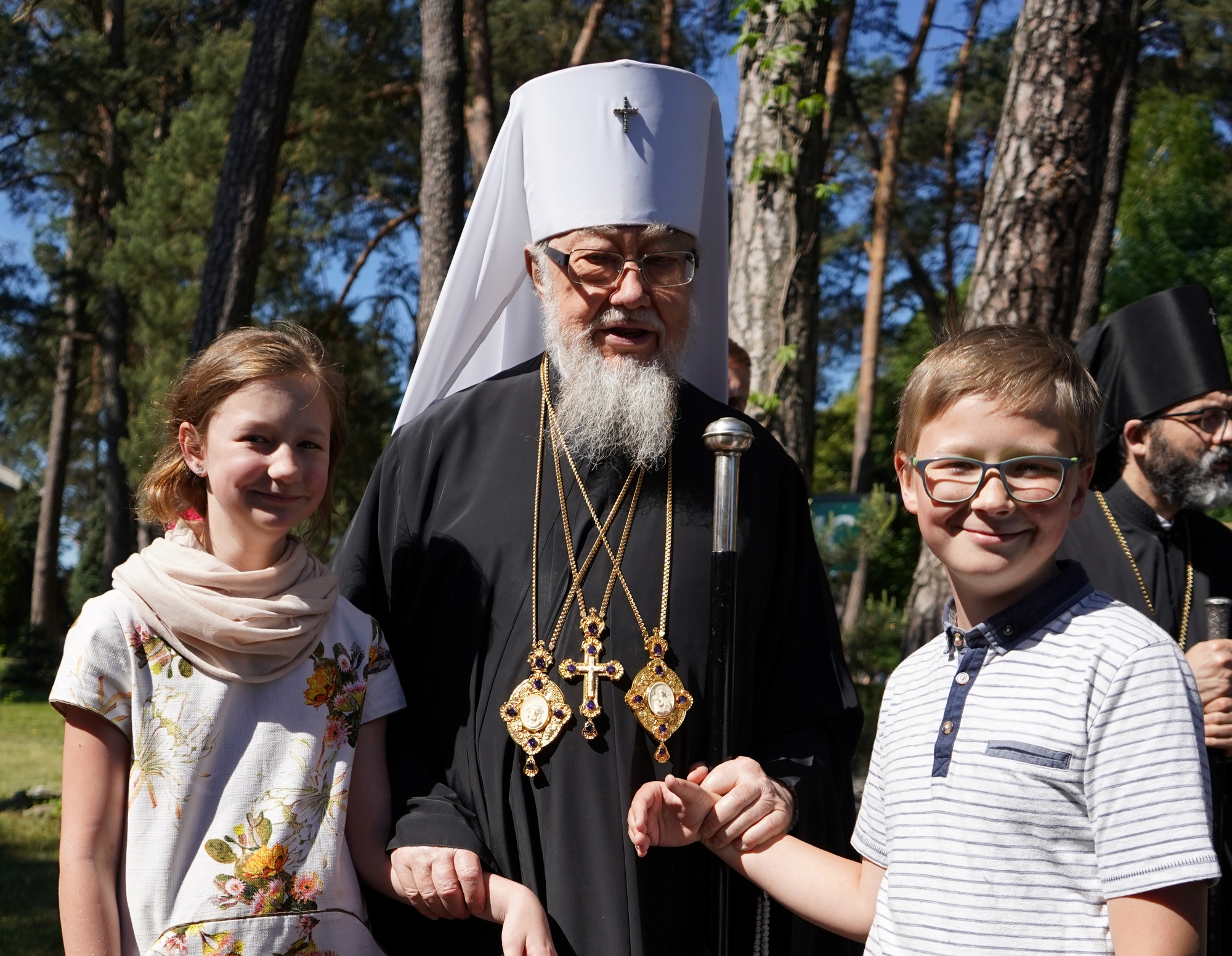 Metropolitan Sawa with children :)