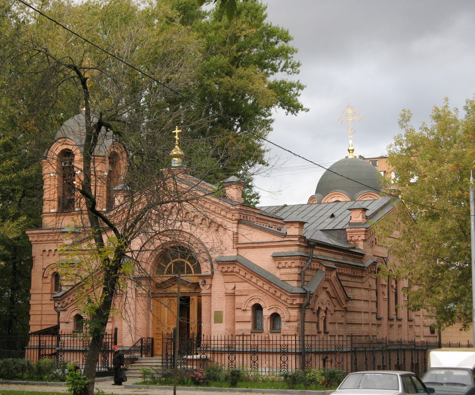 1-Храм-часовня Архангела Михаила при Кутузовской избе