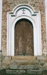 Penko Skumov 
Church door, Kalofer 
2018-06-08 11:35:04