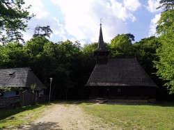 Mitrut Popoiu 
Wooden Church "Descent of the Holy Spirit" 
2018-06-11 20:51:18