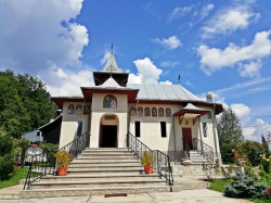 Florina 
Bunea Monastery, Vulcana Băi, Dâmbovițța County 
2018-08-05 20:25:47