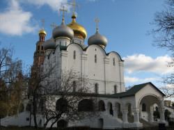 dziatishka 
Новодевичий монастырь. Собор Смоленской иконы Божией Матери. 
2018-08-11 15:41:22