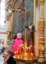 jarek1 
Venerating Supraśl Icon of the Mother of God in Supraśl Monastery 
2018-08-17 13:11:16