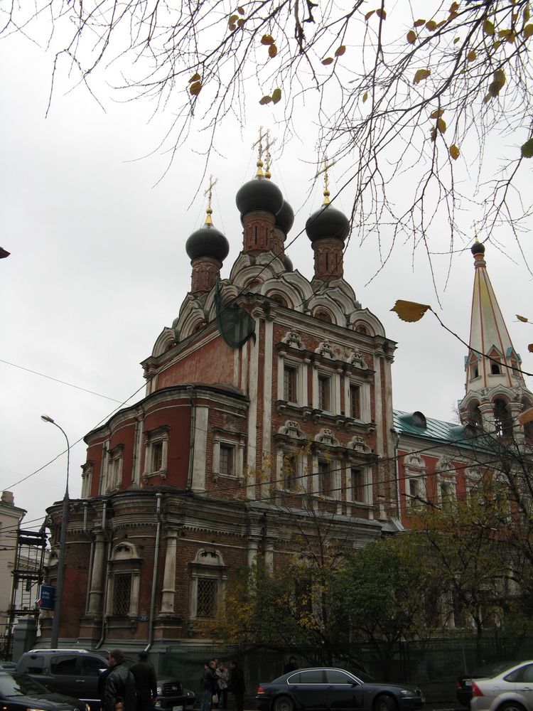 Собор святых первоверховных апостолов Петра и Павла. Москва.