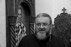 AleksaSrbin 
у храму 
2018-12-08 13:16:20