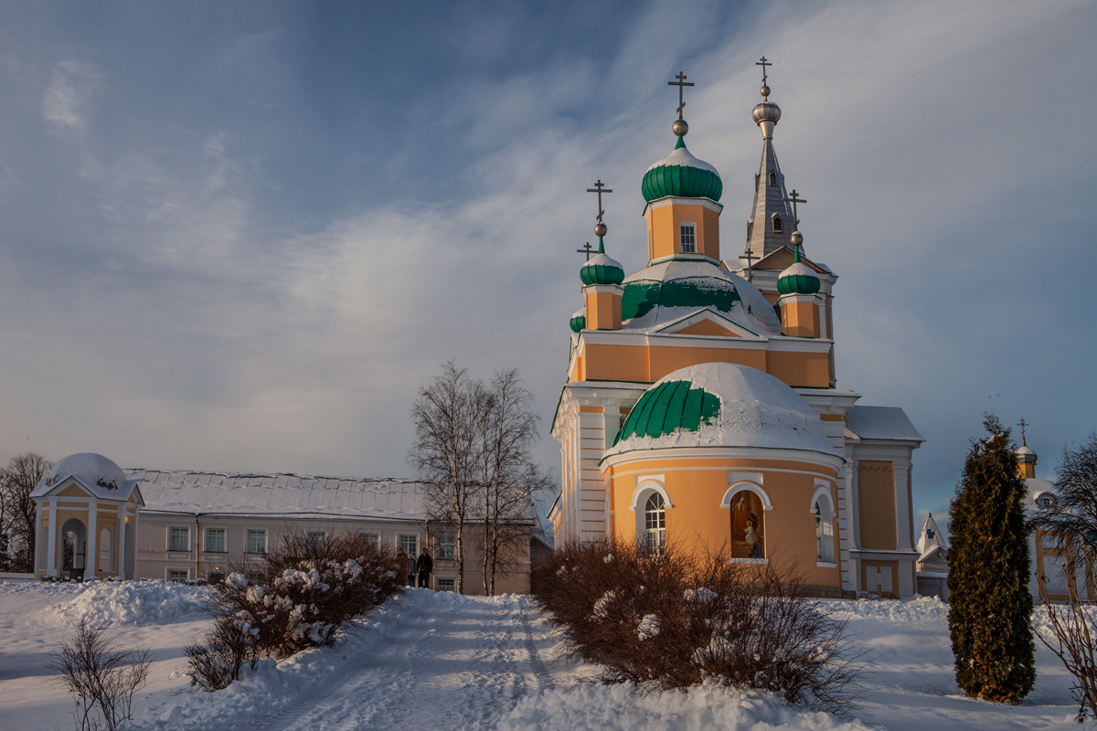 Введено-Оятский женский монастырь.