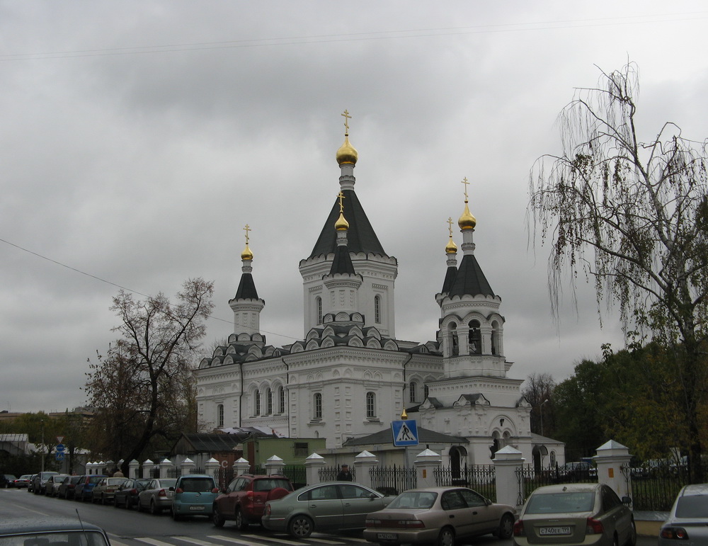 Церковь Архистратига Михаила в Москве.