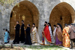 Sheep1389 
Procession on Sunday of Orthodoxy - Balamand 
2019-03-22 09:02:47