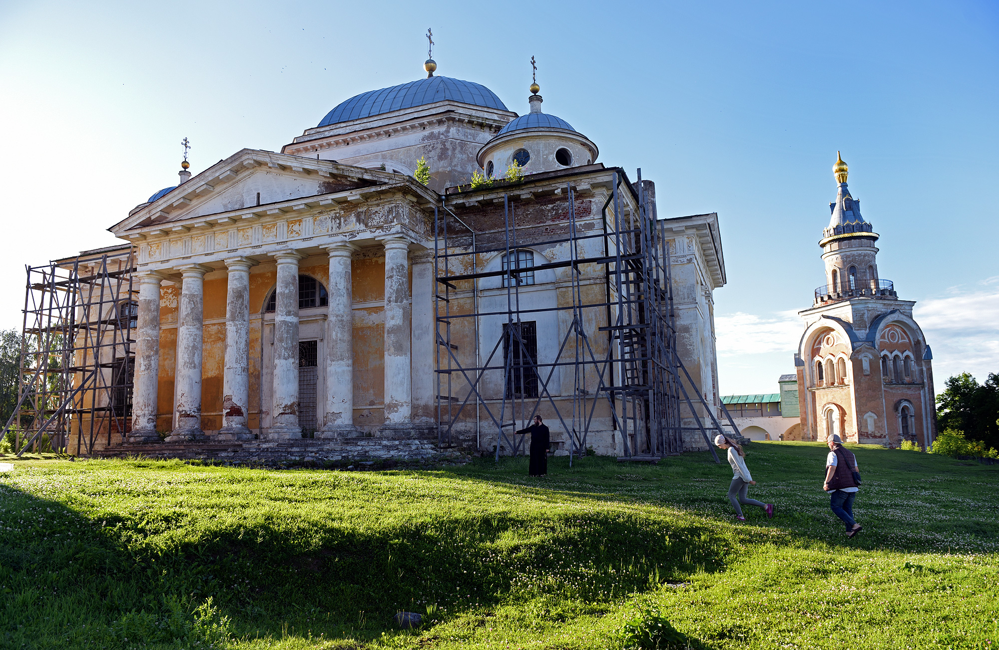 Новоторжский Борисоглебский монастырь