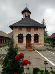 Florina 
Bascovele Monastery, Arges County 
29 
2019-05-02 22:36:08