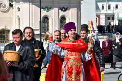 AM 
Paschalna procesja w Nowoijerusalimskim Monasterze w Istrze 
2019-05-19 00:22:52