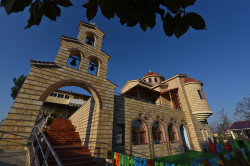 alik 
Orthodox church "Tabor" in Tirana   
2019-05-24 22:27:17