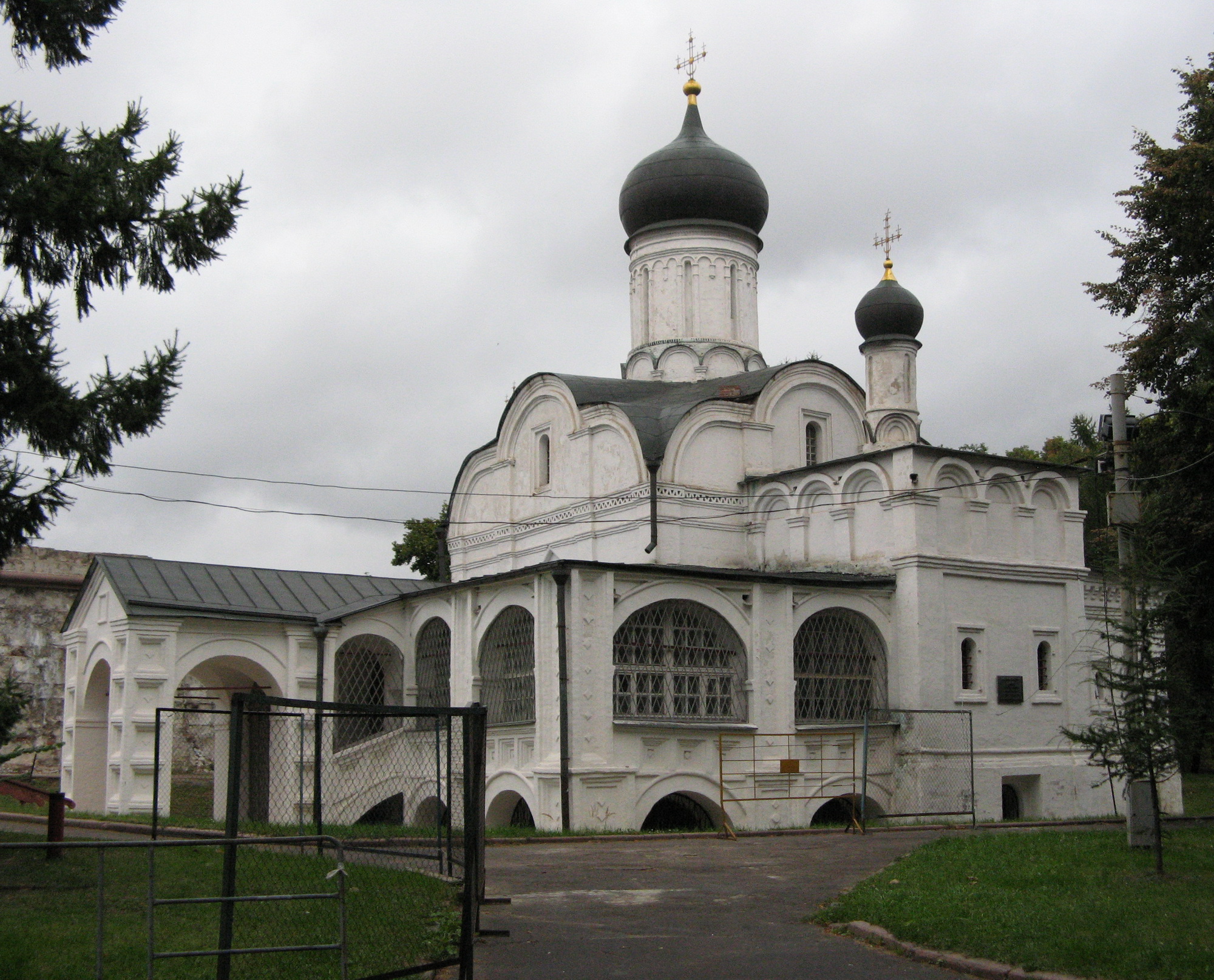 Церковь Зачатия Анны, что в Углу. Москва. 2009 год. Осень.