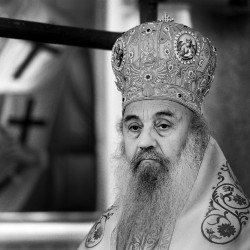 alik 
Metropolitan of Amantia, Nathaniel 
2019-06-14 23:11:37