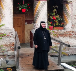 Florina 
Bascovele Monastery, Arges County 
2019-08-01 23:14:59