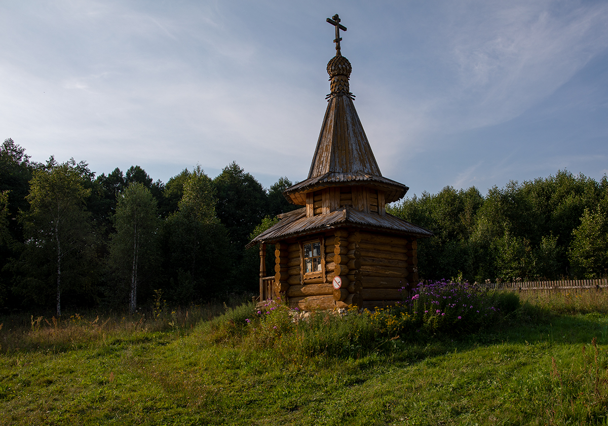 Часовня на говорящем святом ключе в Дивеево.