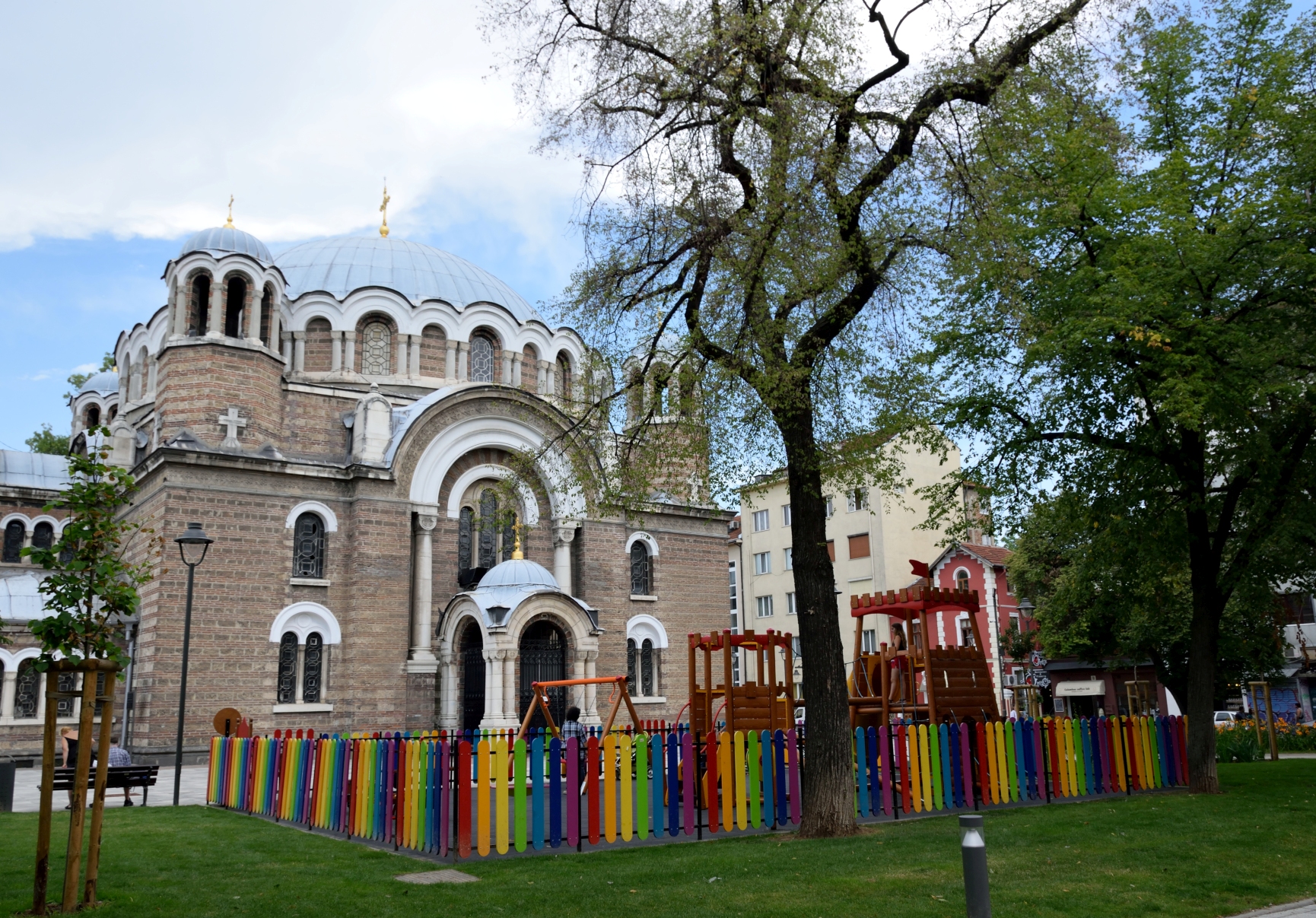 Cerkiew Nauczycieli Bułgarskich i plac zabaw, Sofia