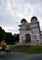 Sheep1389 
Monastery Floresti and copy of icon from Nicula monastery 
0 
2019-11-29 09:07:13