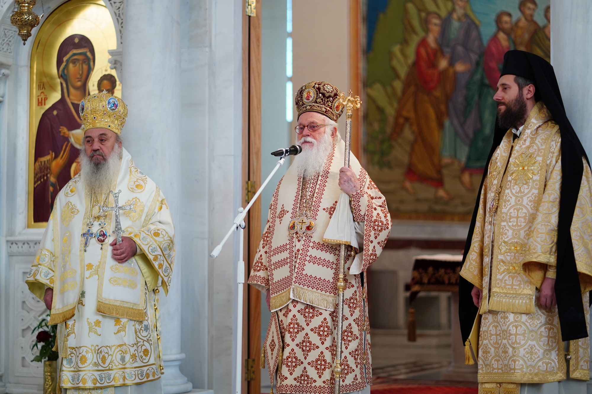 Divine Liturgy in Ressurection Cathedral in Tirana