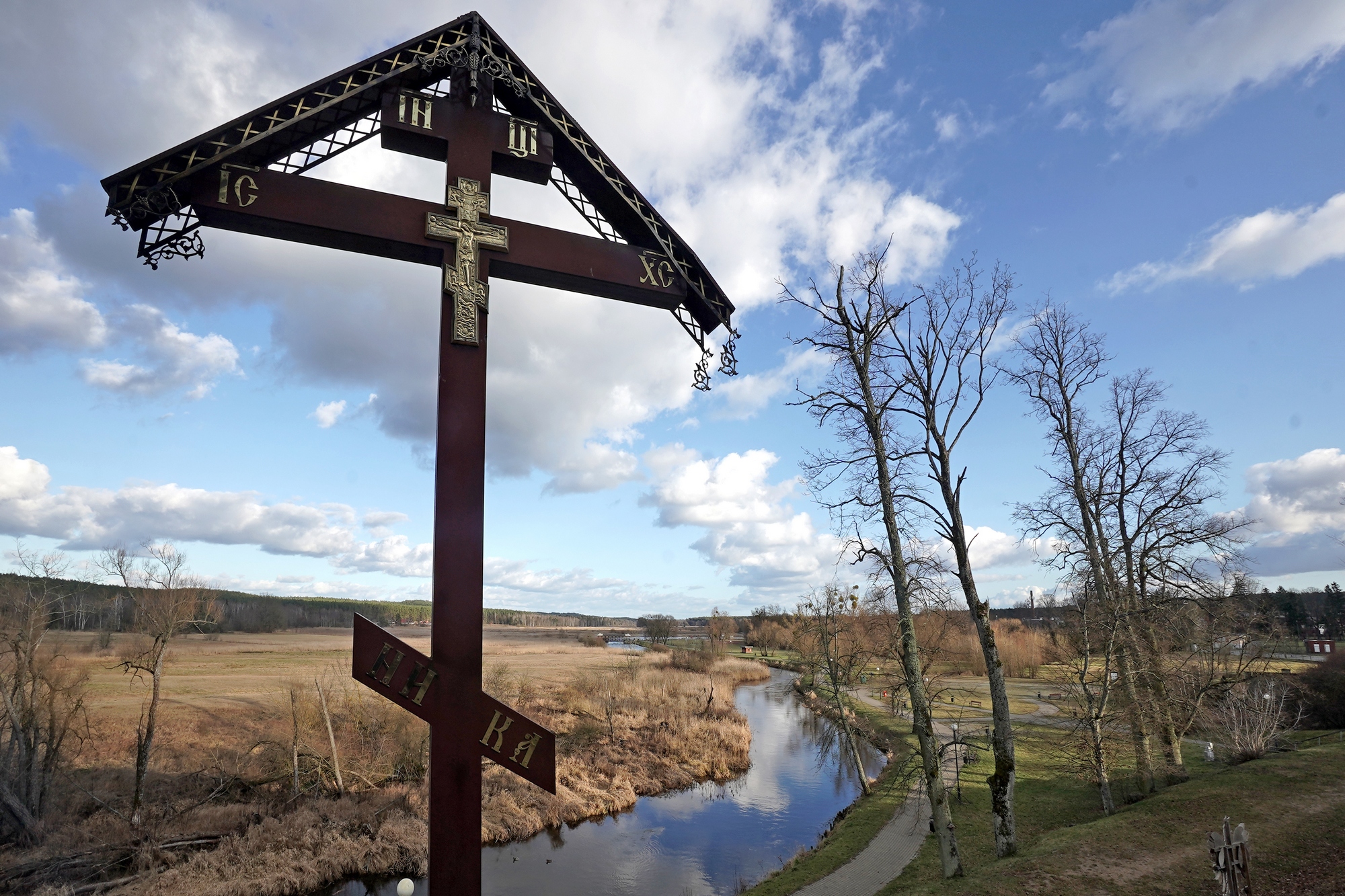 The cross close to Supraśl Monastery