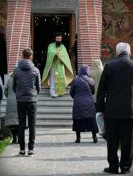 Florina 
The last Divine Liturgy with believers 
2020-04-01 00:31:09