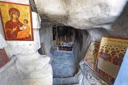 alik 
Chapel of the 318 Holy Fathers 
2020-04-09 22:34:00