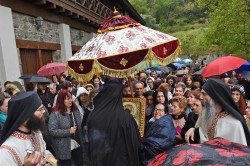 alik 
Procession with the Icon at Machairas monastery 
2020-04-27 19:55:12